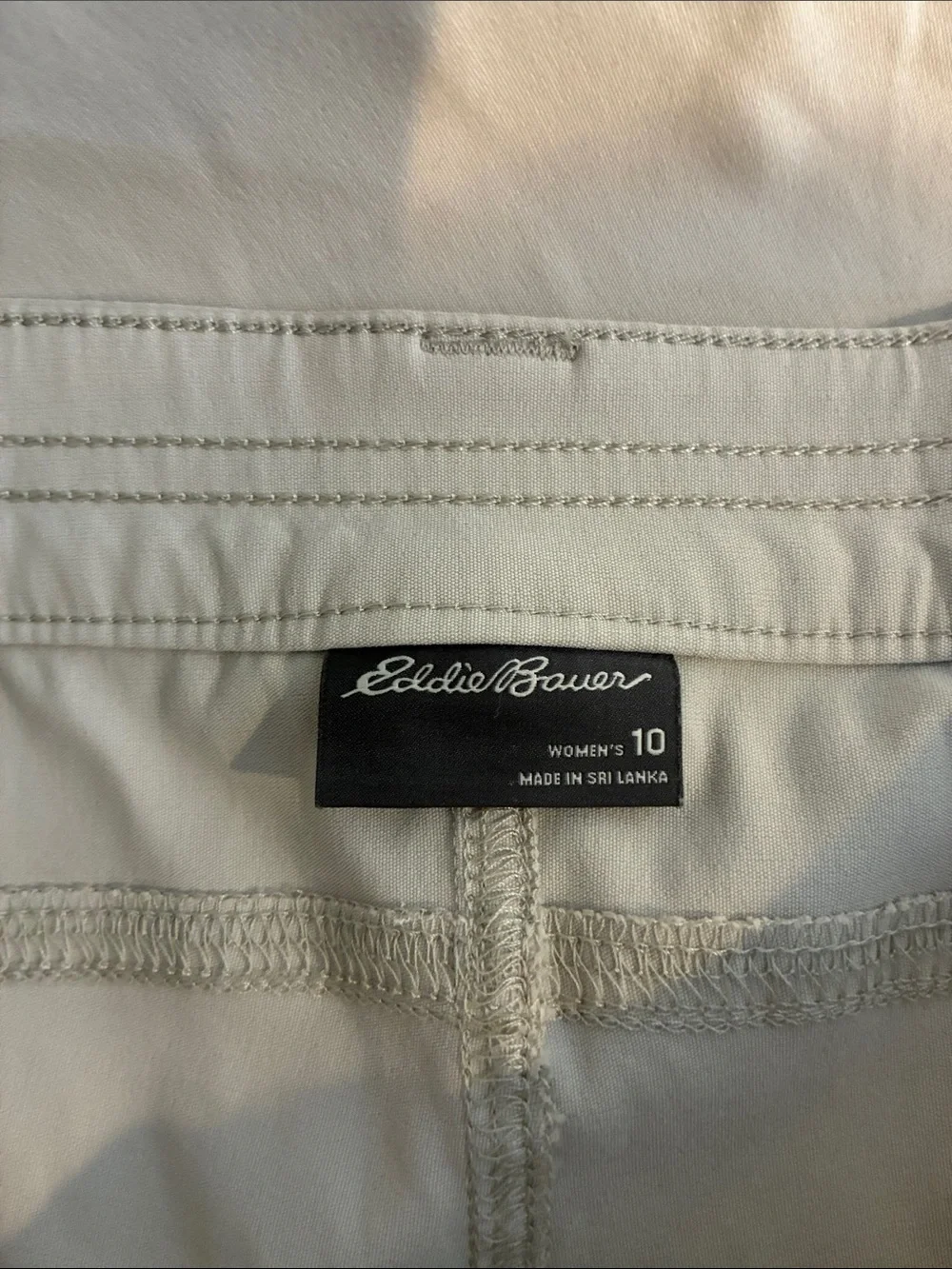 Eddie Bauer Khaki Women’s 10 Cargo Crop Pants Cinch Leg Outdoors Performance Tan
